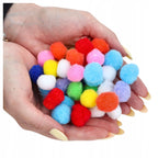 Pompony POLIESTROWE kolorowe do DEKORACJI pomponiki OZDOBNE mix 2cm 40szt